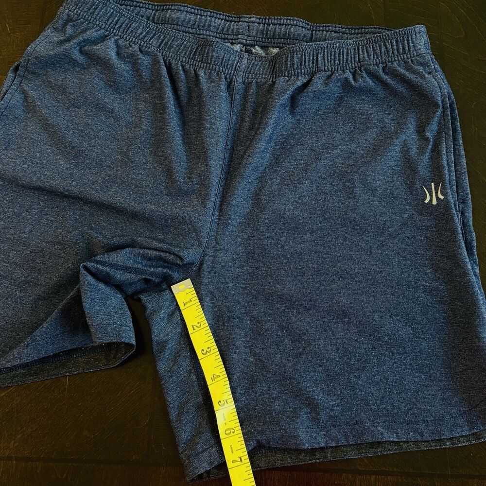 Rhone Performance Active Shorts Mens L Blue Stretch Zip Pocket 7” Inseam Running - Picture 10 of 10